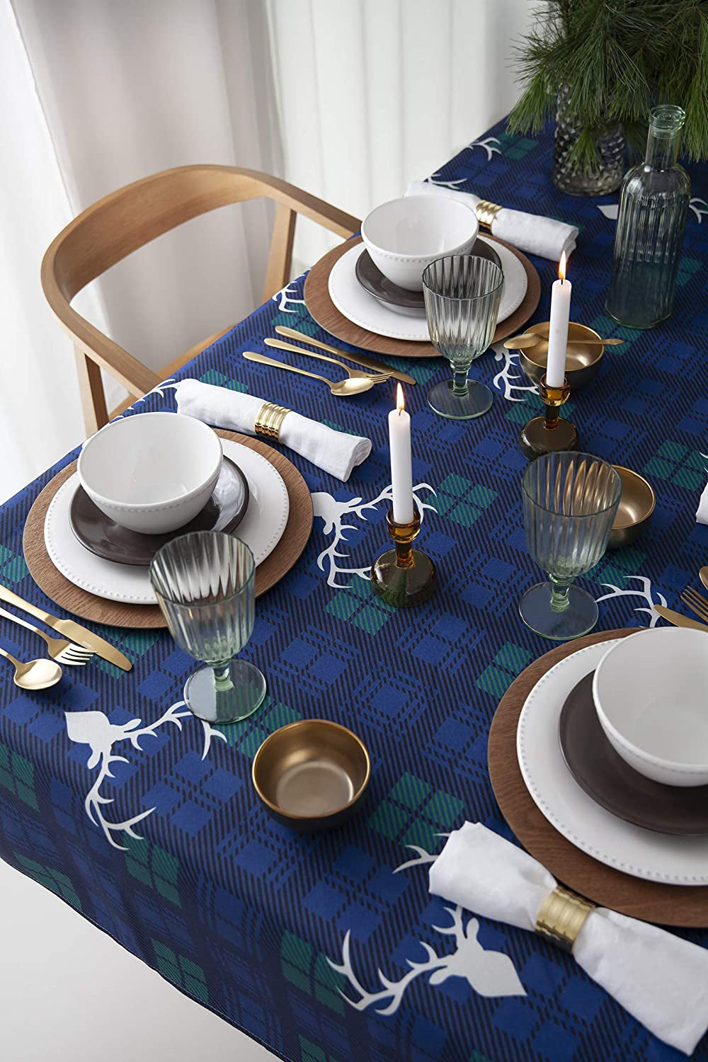 Christmas Table Cloths (59" X 86", Traditional)