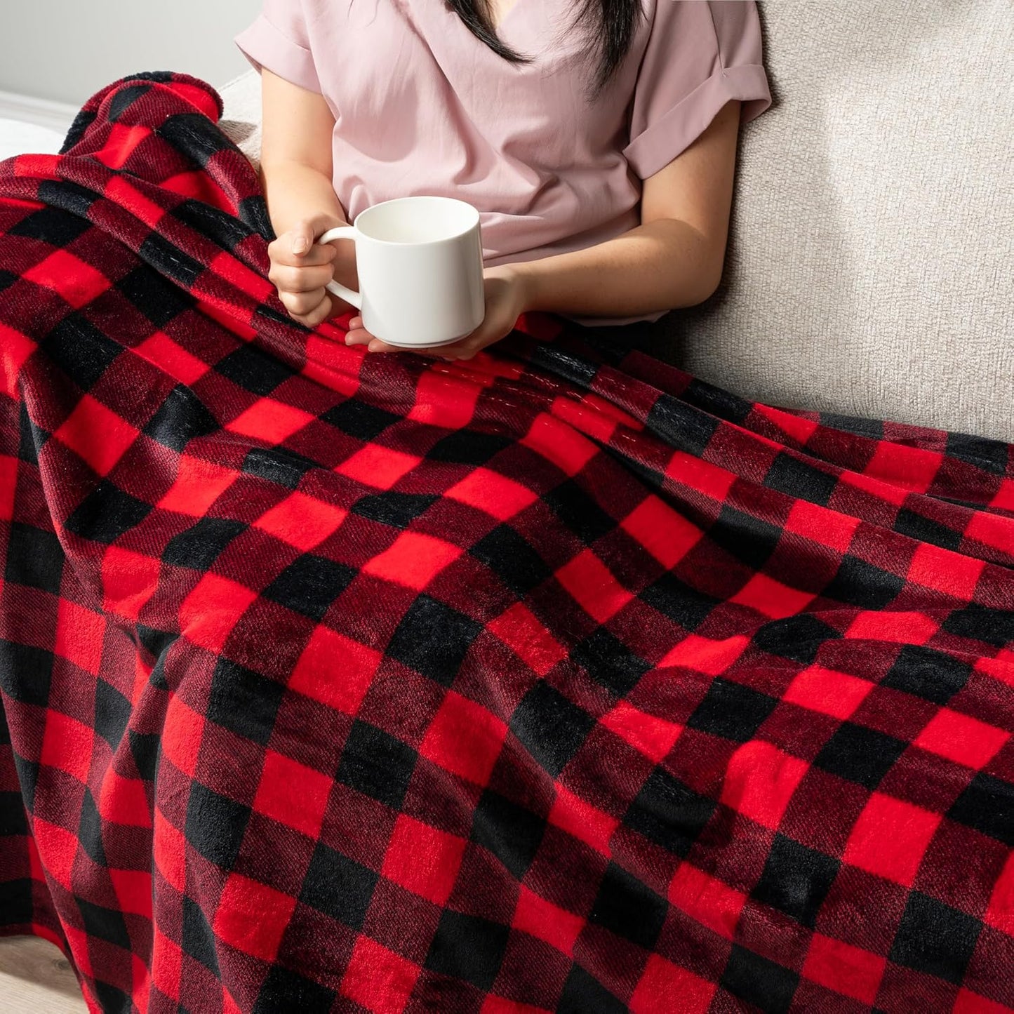 Black and Red Buffalo Plaid Fleece Bed Blanket King Size, Soft Checkered Flannel Blanket for Sofa, Plaid Christmas Couch Throw Bed, Warm Cozy Decorative Blanket Fall Decor Gift, 90X90