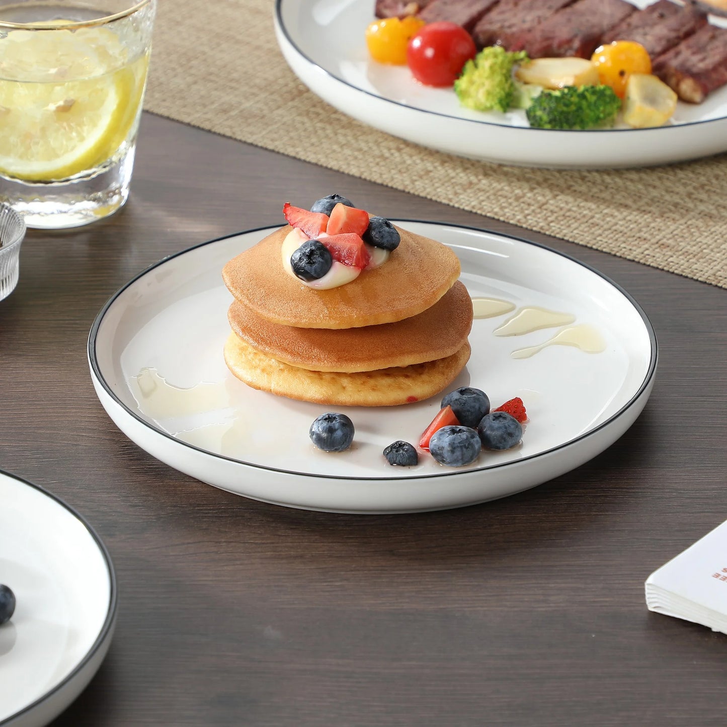 12 Pcs Dinnerware Sets, Plates and Bowls Set for 4, Ceramic Dinner Set, White and Black
