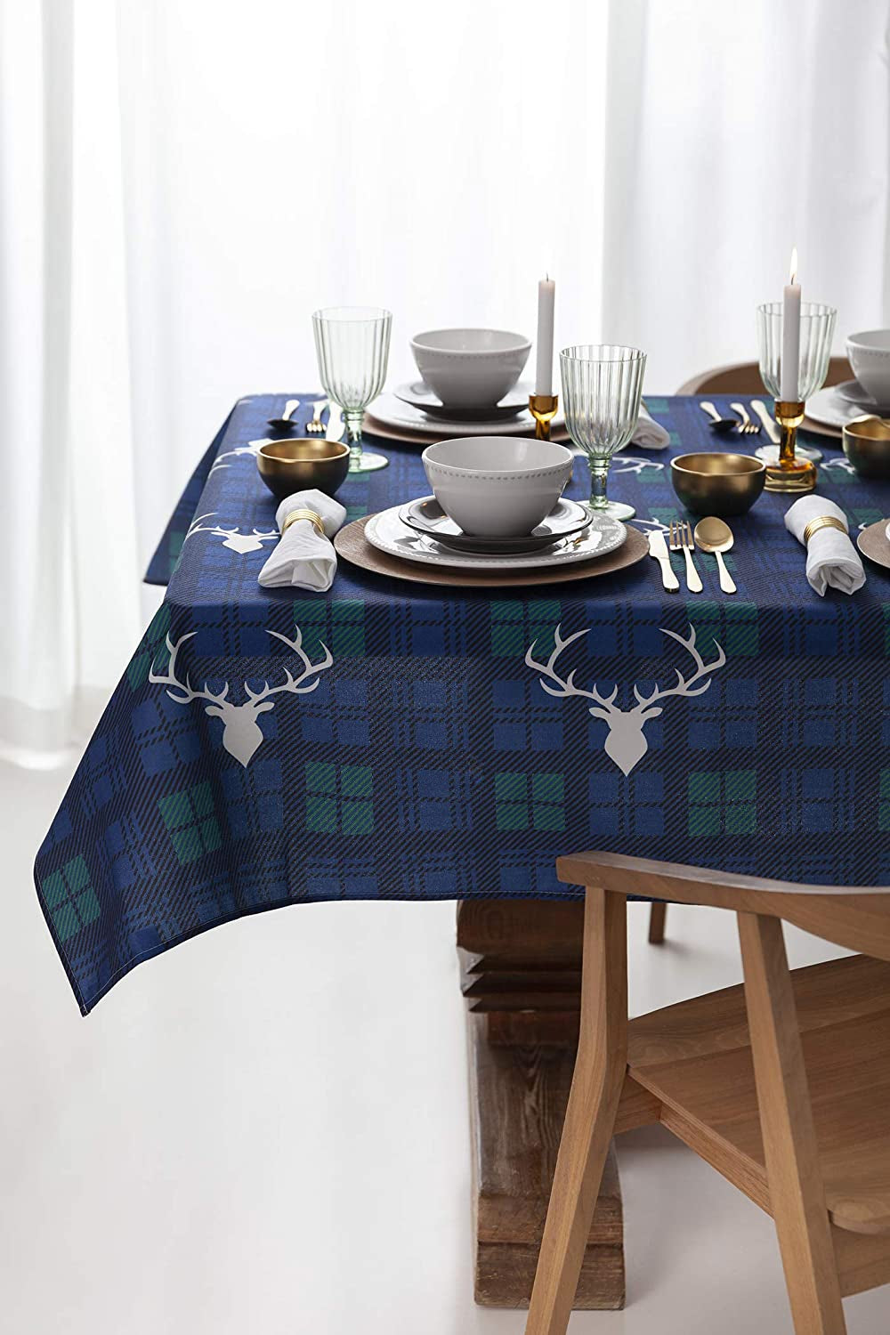 Christmas Table Cloths (59" X 86", Traditional)
